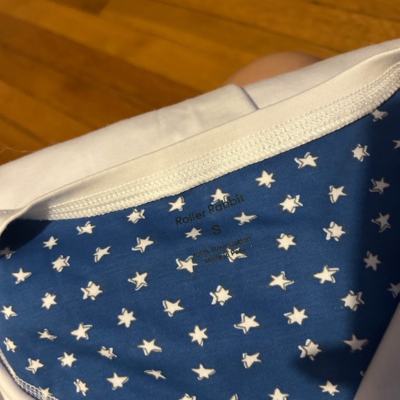 Rolled Rabbit Shirt with Star Pattern - Picture 2 of 4